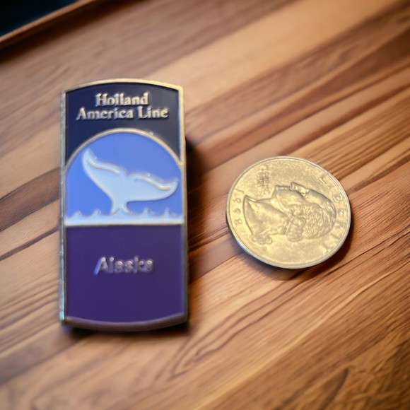 Holland America cruise line Alaska whale enamel  pin - Picture 2 of 2